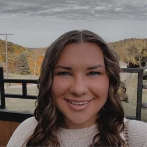 Meet your Posher, Lizzie